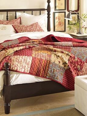 Pottery Barn Georgia Patchwork King Quilt ~ Beautiful!